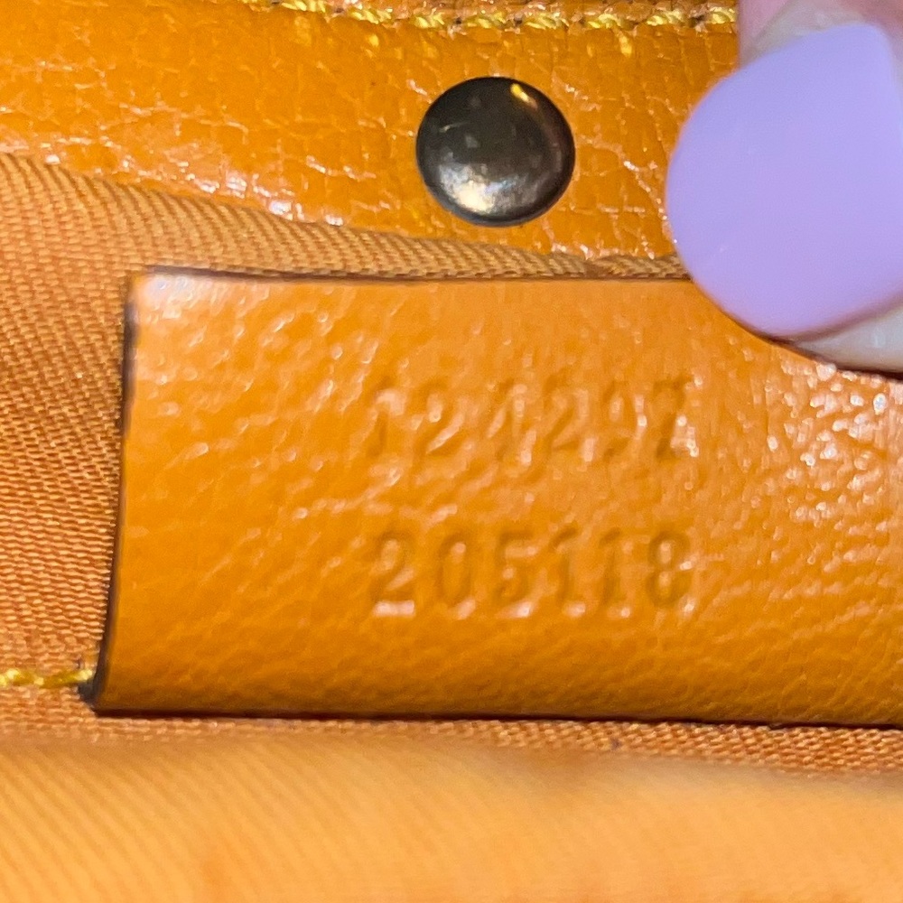 GUCCI LEATHER DIANA HOBO - Picture 2 of 9